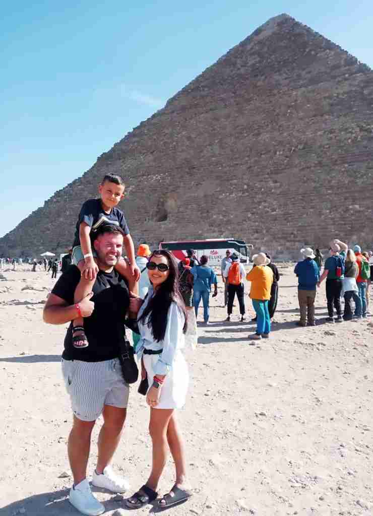 Private Day Tour to Cairo and Old Egypt from Hurghada by plane